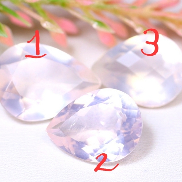 Rose Quartz Pear, 7 Carats ea. - Picture 9 of 9